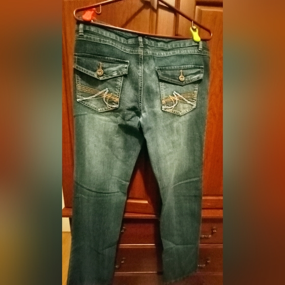 Jeans taille 9 neuve jamais portée - Picture 2 of 4